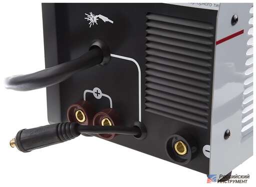 Изображение для Сварочный полуавтомат Ресанта САИПА-135 (встроенная горелка, MMA/MIG-MAG)