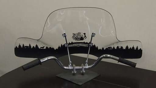 Изображение для Щиток ветровой квадроцикла BRAVE WARRIOR с шелкографией (жесткое стекло) с/к (Россия)