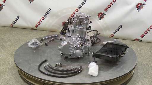 Изображение для Двигатель 4т. 250 см3 174MN-3, CBS300, ZONGSHEN, 4х клап., эл+кик, жидк. охл. + РАДИАТОР 41399
