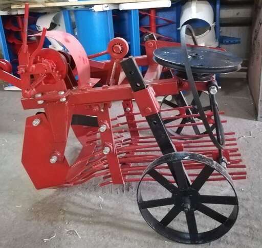 Изображение для Картофелевыкапыватель вибрационный (ременная передача)