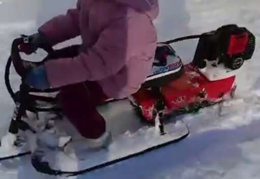 Изображение для Гусеничная приставка к детскому снегокату