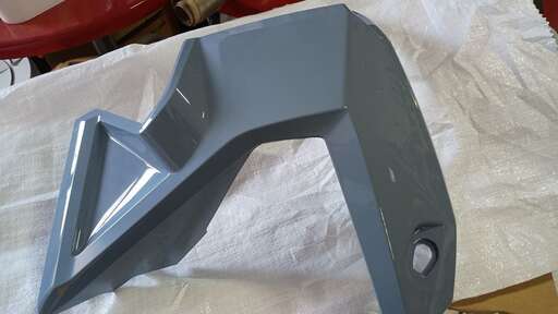 Изображение для Облицовка лицевая декоративная левая скутер TRACER ADV (Е15)