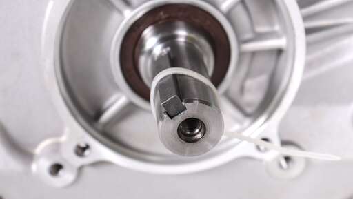 Изображение для Двигатель с горизонтальным валом CHAMPION G420HKDC (15 лс, катушка 5А, 25 мм)