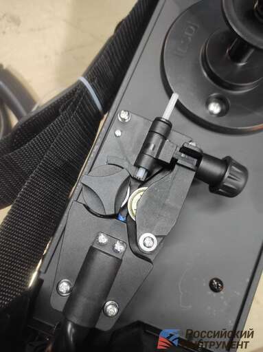 Изображение для Сварочный полуавтомат Brait MIG-200Q (встроенная горелка, MMA/MIG-MAG)