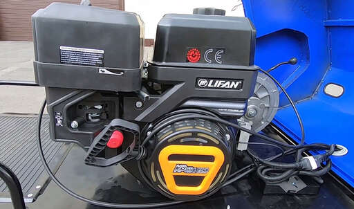 Изображение для Мотобуксировщик   ЛИДЕР-3-3Т-20АП (3 т),(20 лс, рычажный лыжный модуль, реверс, электростартер, фара)