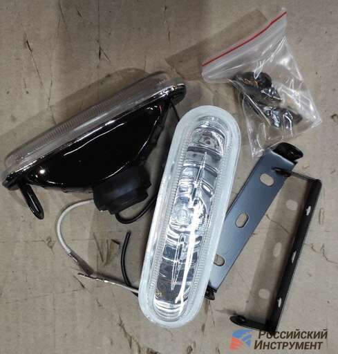 Изображение для Фары галогеновые прямоугольные (пара, лампа НЗ, 120 х 35 мм, 12 В, 55 Вт)