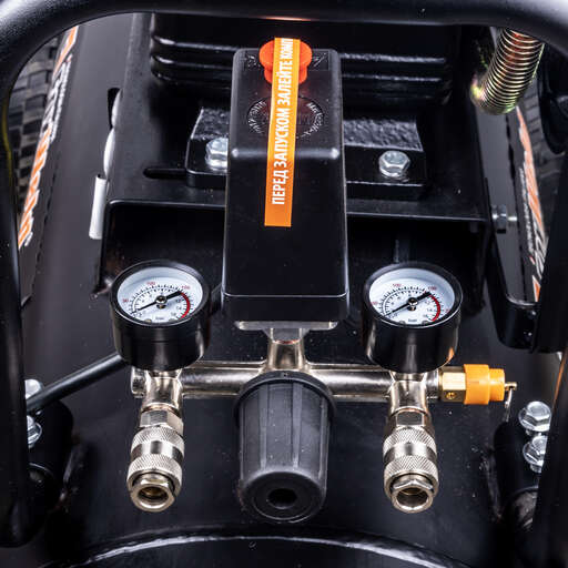 Изображение для Компрессор масляный ременной AEROMAX 380/100 HP  (2.2 кВт)
