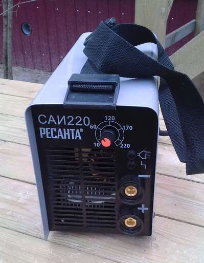 Изображение для Сварочный инверторный аппарат Ресанта САИ 220 КОПИЯ