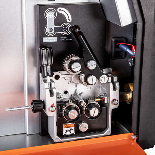 Изображение для Сварочный полуавтомат Foxweld SAGGIO MIG 200-S DP LCD PFC (трехфазный, MMA/MIG-MAG/TIG LIFT)