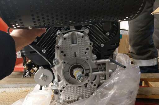 Изображение для Двигатель Lifan 2V80F-A 3A (29 лс, электростартер, катушка 3А) + вариатор Сафари