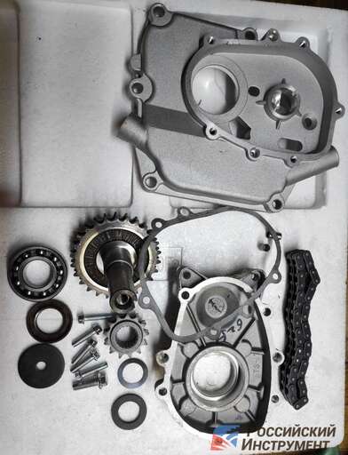 Изображение для Редуктор шестеренчатый понижающий без сцепления (тип L, понижение 1:2, 20 мм вал двигателя) + крышка двигателя