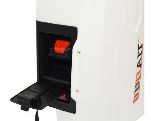 Изображение для Опрыскиватель аккумуляторный Brait BCS20-2PU PRO (20В, 2.0Ач,Li-ion, объем бака 12л,рабочее давление 0,3-0,4мПа)  