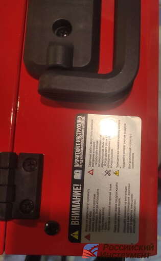 Изображение для Сварочный полуавтомат Foxweld KVAZARRUS MIG 160-S (синергетическое управление, встроенная горелка, MMA/MIG-MAG/TIG LIFT)