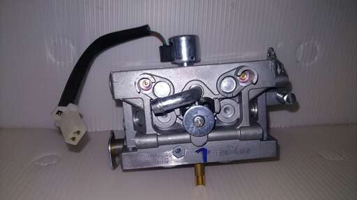 Изображение для Карбюратор двигателя Loncin LC2V80F без регулировочного винта  (30 лс, оригинал)