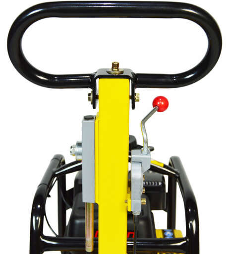 Изображение для Виброплита бензиновая Brait PC160CR PRO PRO (Реверсивная, глубина уплотнения 500мм,производительность 570м2/ч, скорость 15м/мин, частота 67 Гц,)