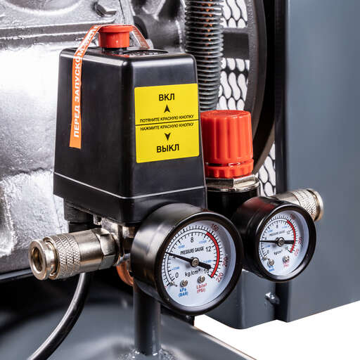 Изображение для Компрессор масляный ременной Foxweld 440/50 HP (2.2 кВт)