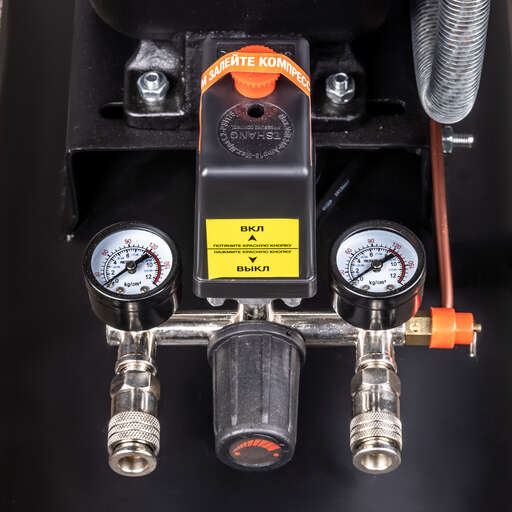 Изображение для Компрессор масляный ременной Foxweld AEROMAX 390/100 (2.2 кВт)